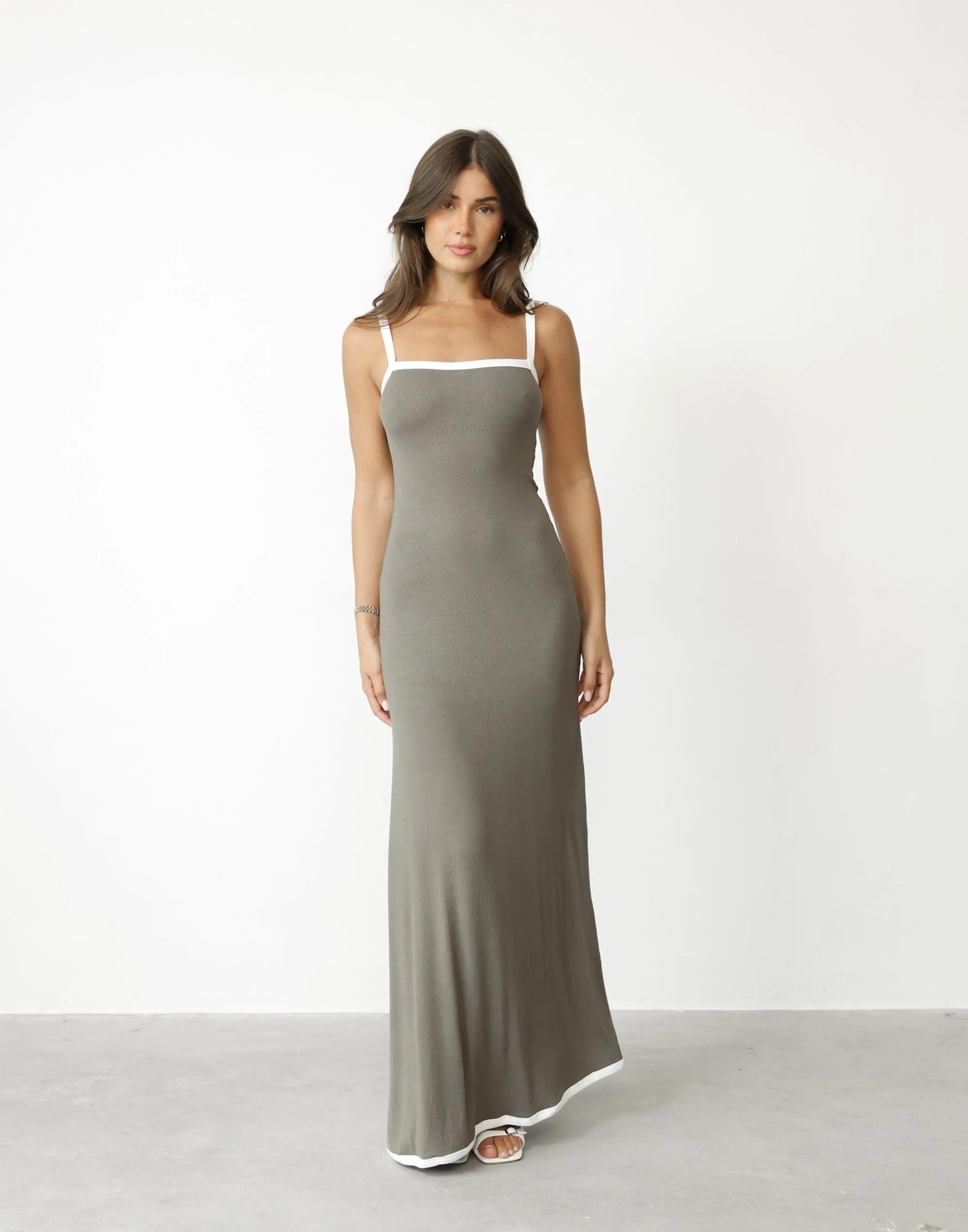 Amihan Maxi Dress (Khaki)