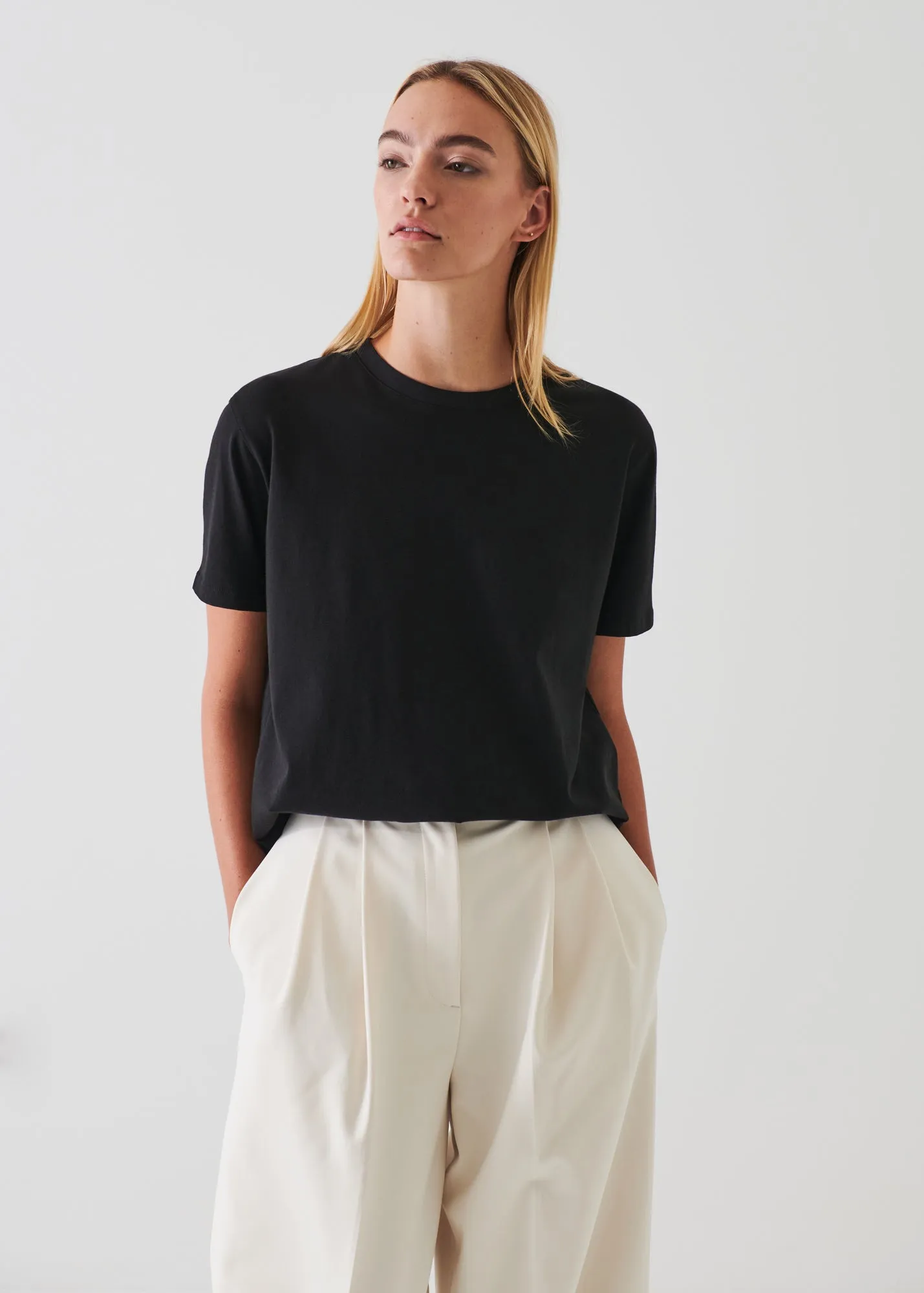 ICONIC PIMA COTTON STRETCH BOYFRIEND T-SHIRT