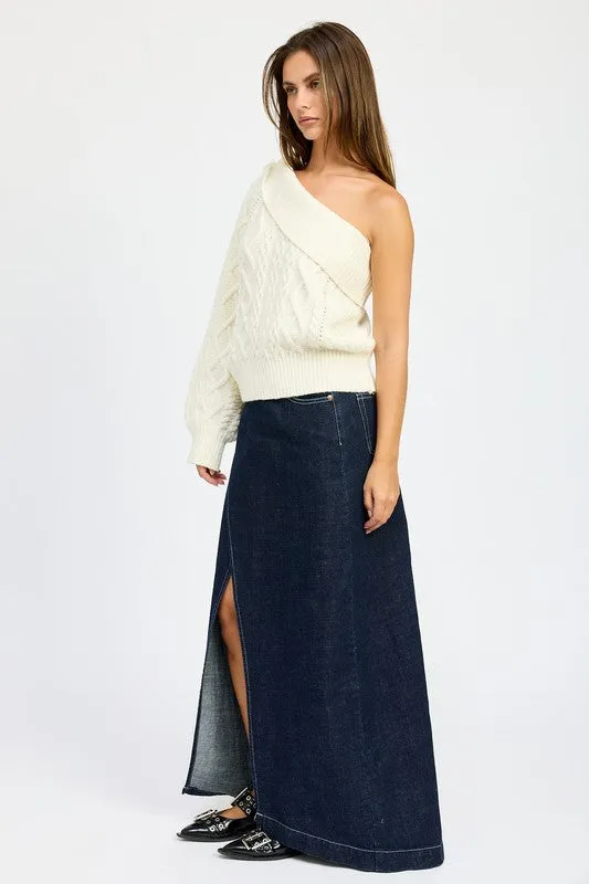 OVERSIZED CABLE KNIT ONE SHOULDER SWEATER