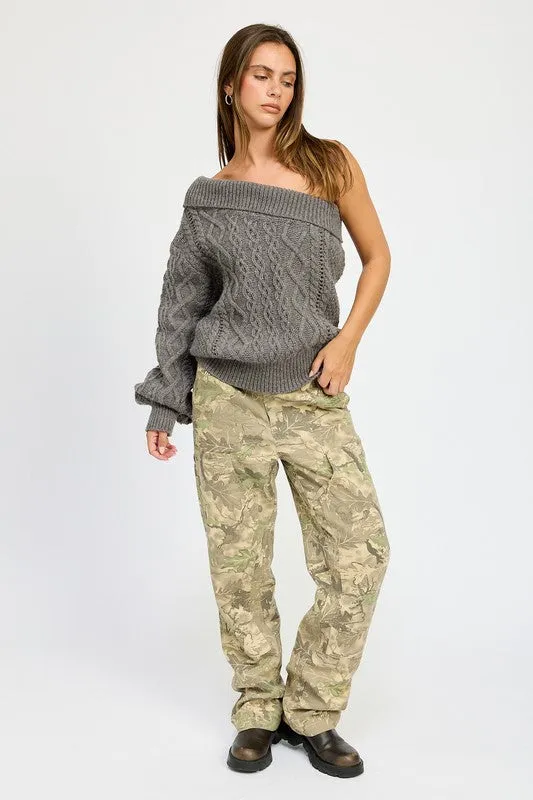 OVERSIZED CABLE KNIT ONE SHOULDER SWEATER